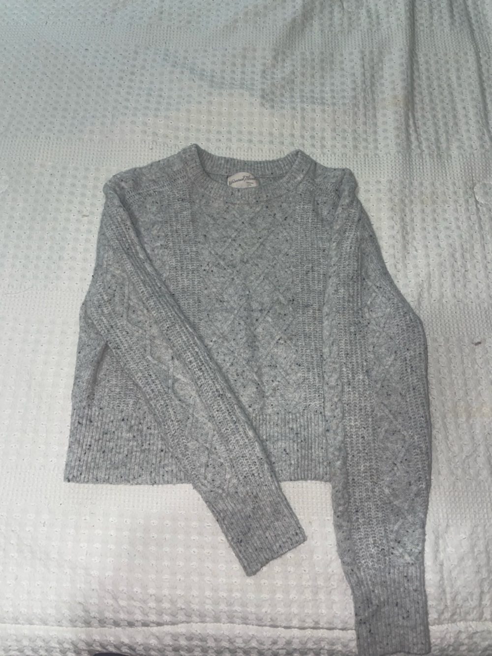 Universal Thread Heather Gray Cable Knit Crewneck Sweater
